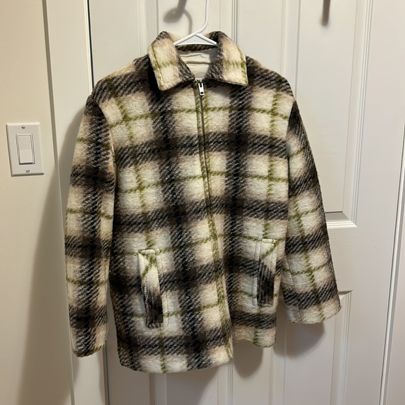 Aritzia Shacket - Picture 3 of 3